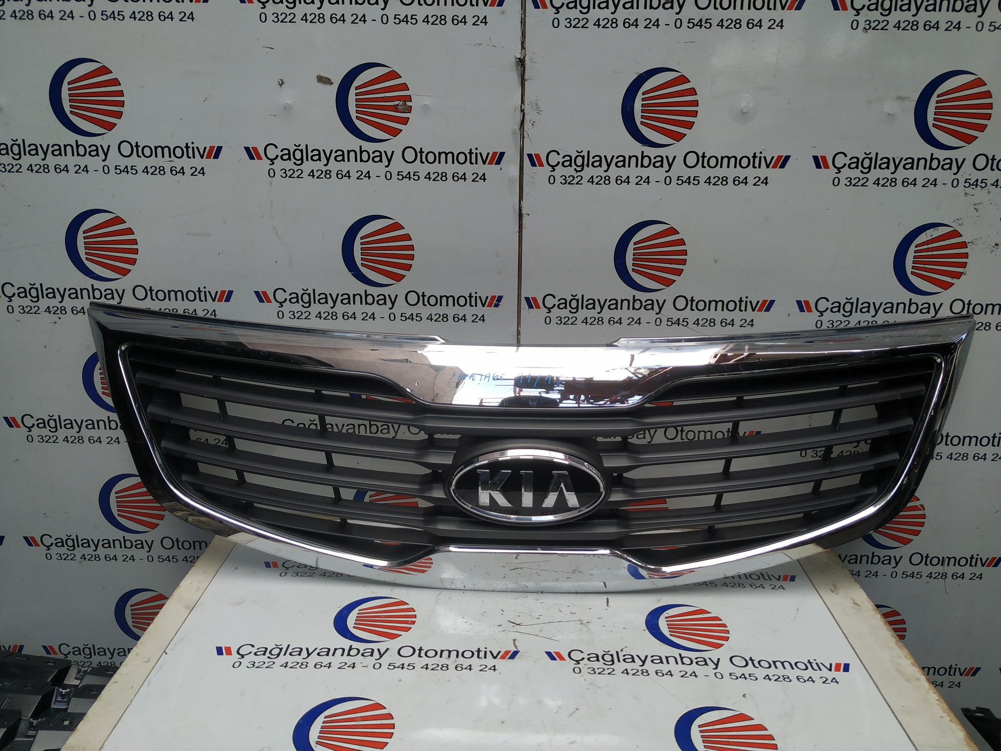 Kia Sportage 11/15 ön panjur  863523w000